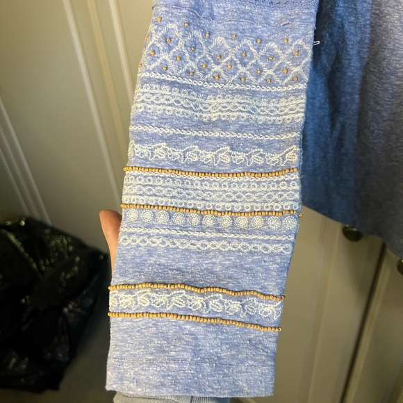 Sundance Beaded Henley - Picture 6 of 9